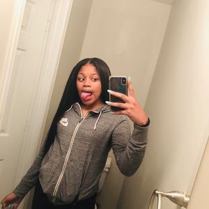 Meet your Posher, Tai